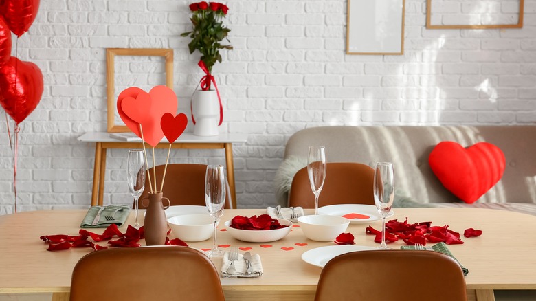 Valentine's day dining table decor