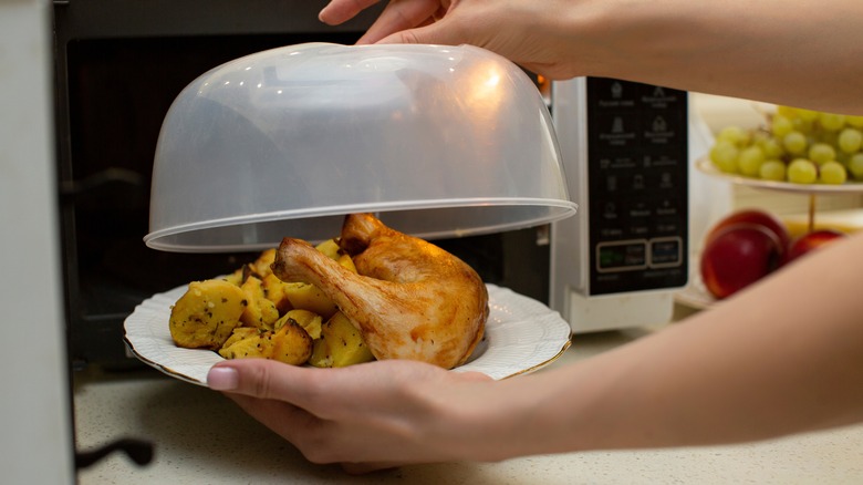 Microwave cover on plate