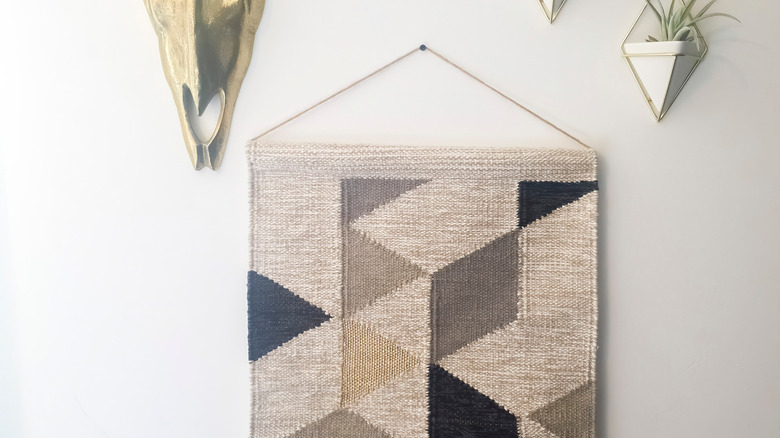 rug wall hanging