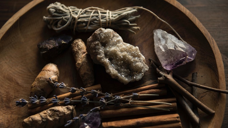 Crystals and bundles of twigs