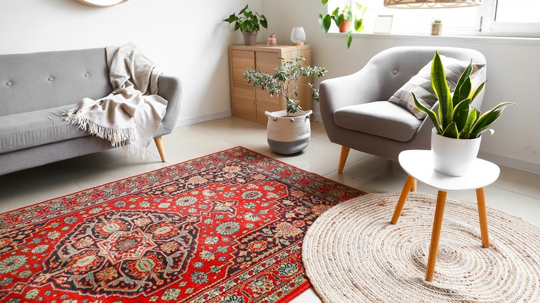 Red retro statement rug