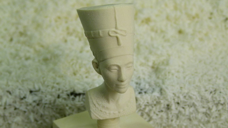 4th-axis example project of Nefertiti