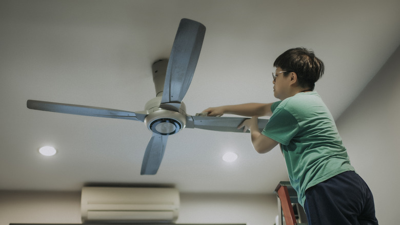 How to clean a ceiling fan and how often to do it - TODAY