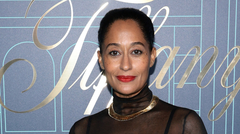 The Chic Way Tracee Ellis Ross Embraces The Invisible Storage Trend