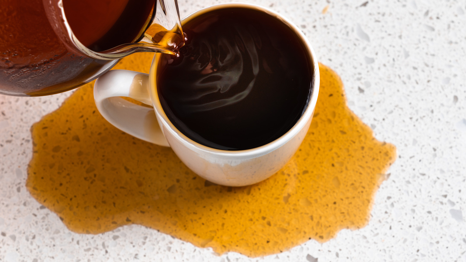 The Cleaning Essentials That Easily Remove Coffee Stains From Granite ...