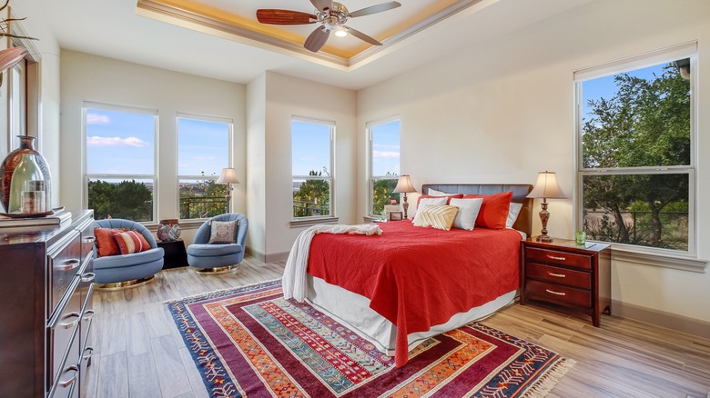 bedroom with red bed