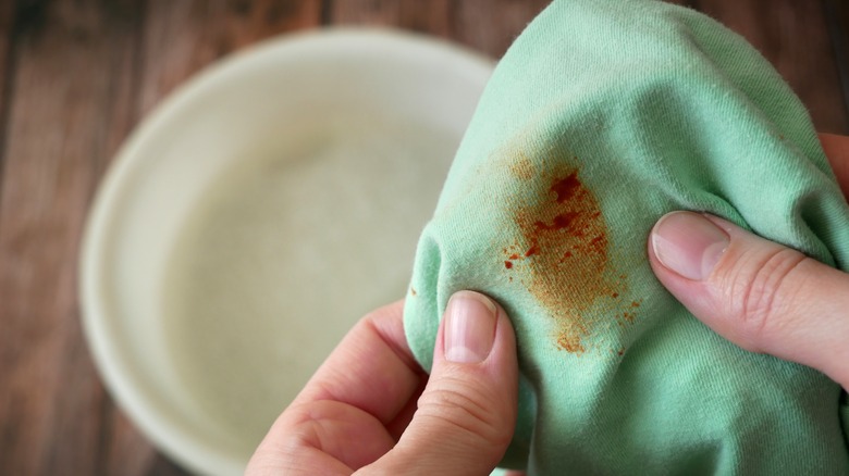 the-common-household-liquid-that-ll-banish-paint-stains-from-clothes