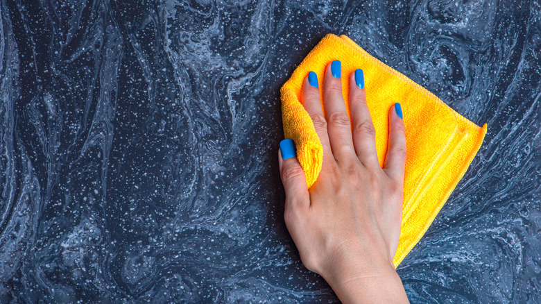 Cleaning marble countertop