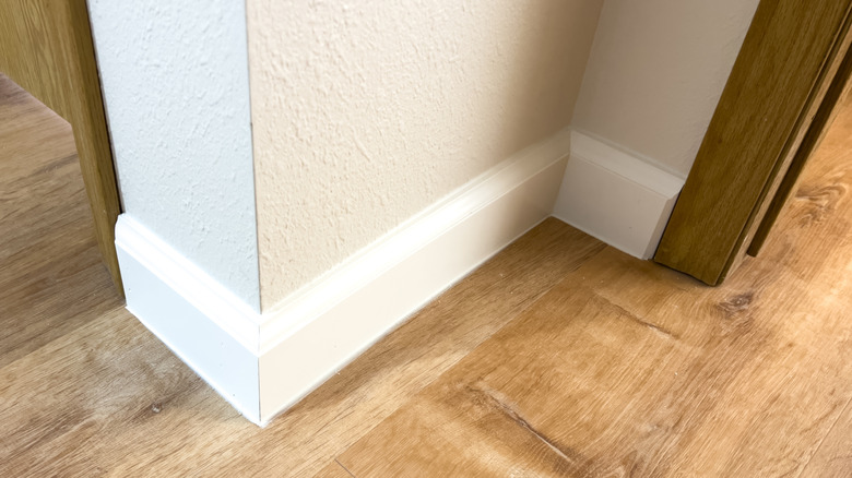 Perfect installation of peel and stick vinyl flooring in tricky areas