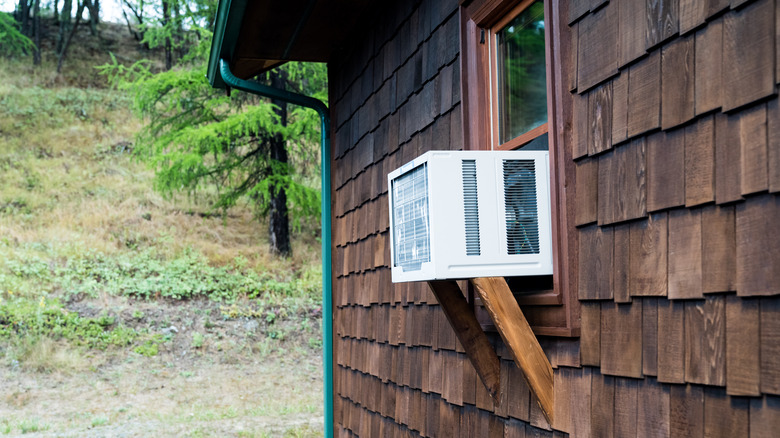 window ac unit outside cabin