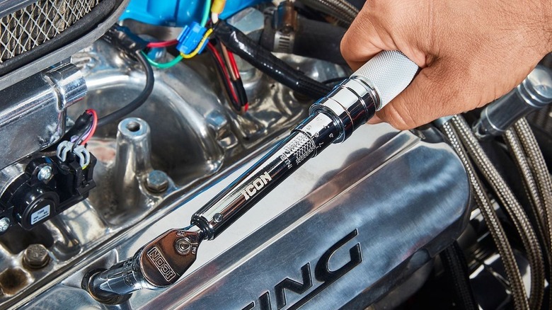 Icon click-style torque wrench