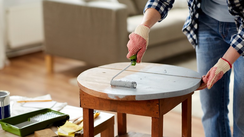 painting a table