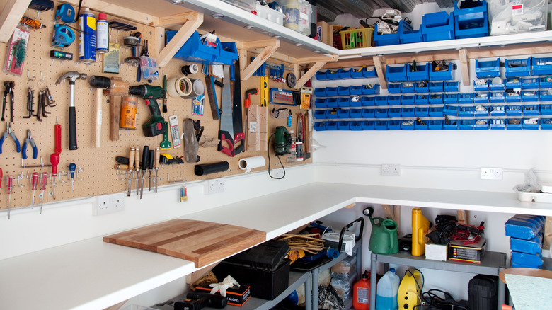 using shelves to organize garage