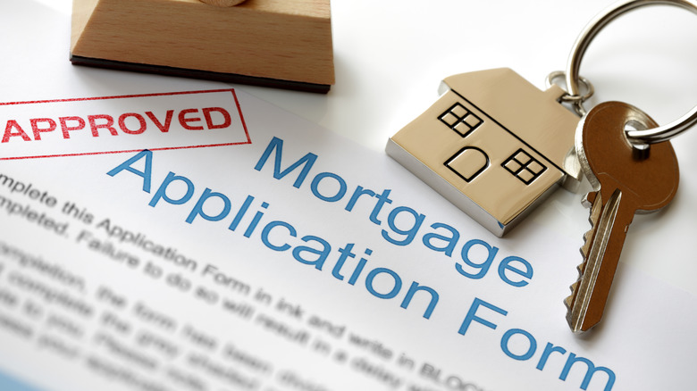 Mortgage application form 