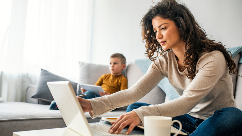 woman on laptop 