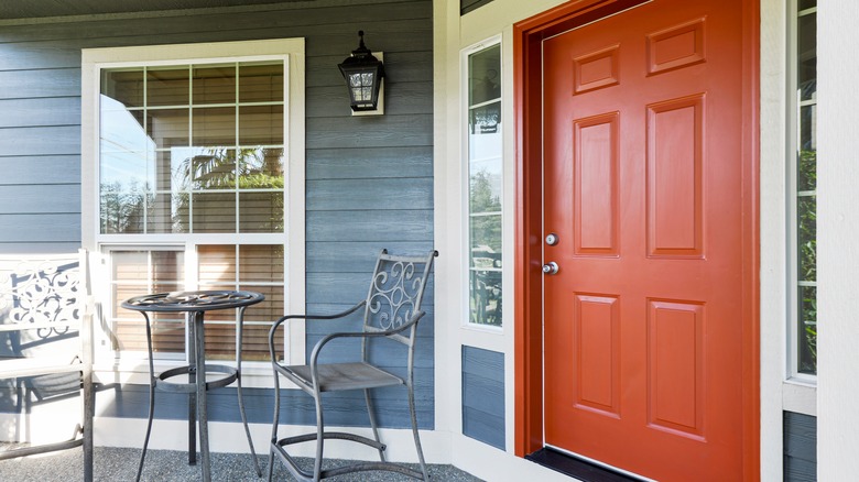 Table and chairs on front porch