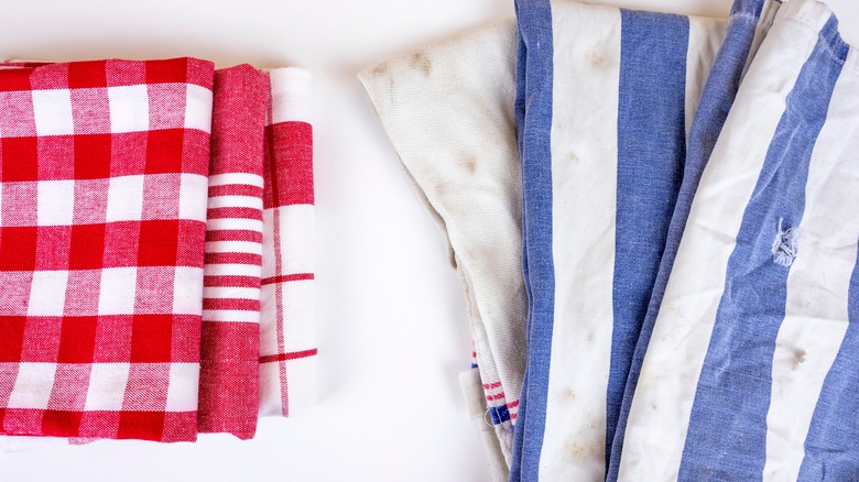 Clean and dirty kitchen towels