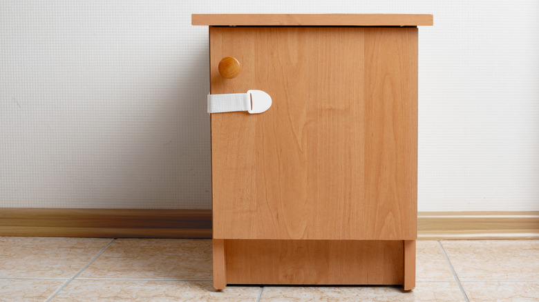 child proof cabinet