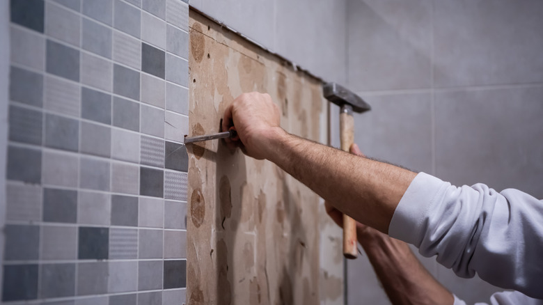 bathroom tile removal