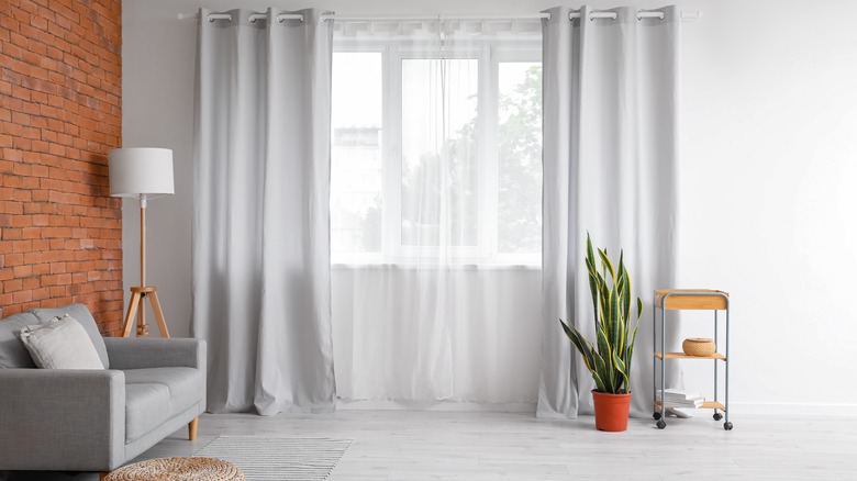 sheer and normal curtains 