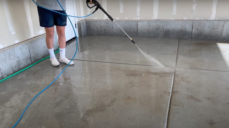 power washing the garage