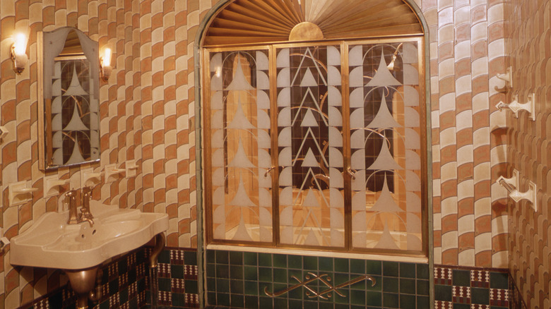 art deco bathroom