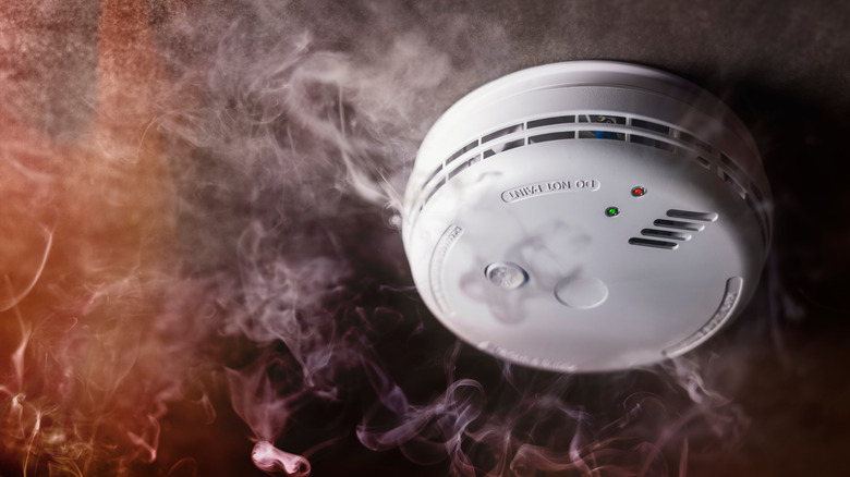 smoke alarm