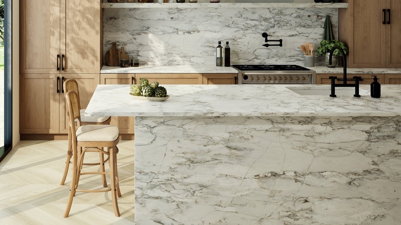 Marble style quartz counter