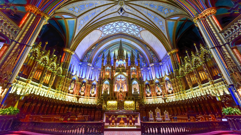 altar of Notre Dame Basilica