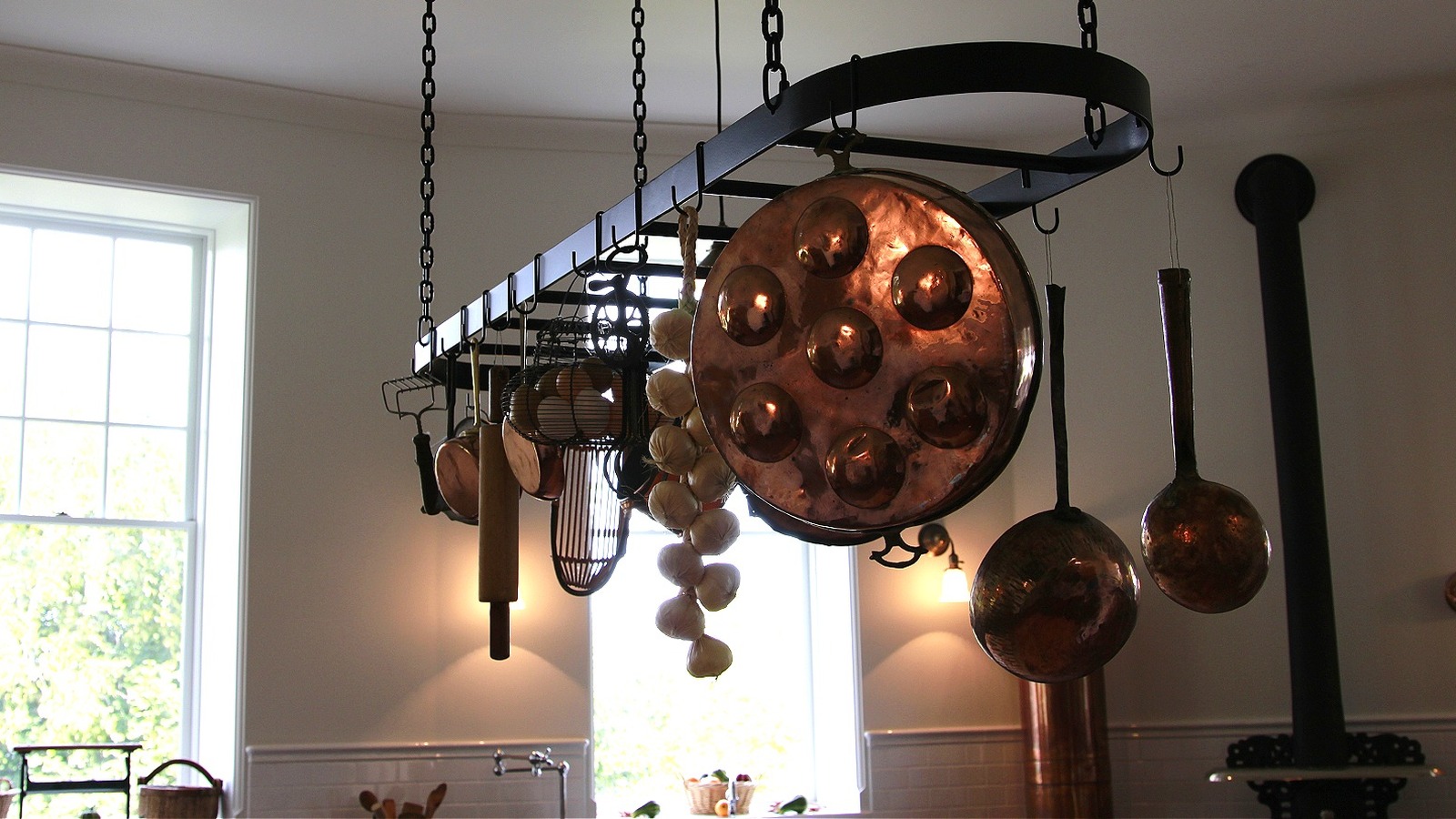 Are Kitchen Pot Racks Best Left Hanging in the 1980s? - WSJ