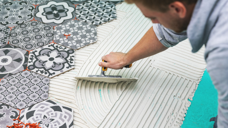 installing patterned hexagon tiles