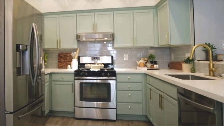 Kitchen with Quietude cabinets