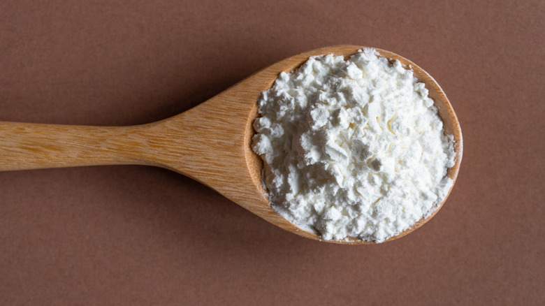 A spoonful of cornstarch