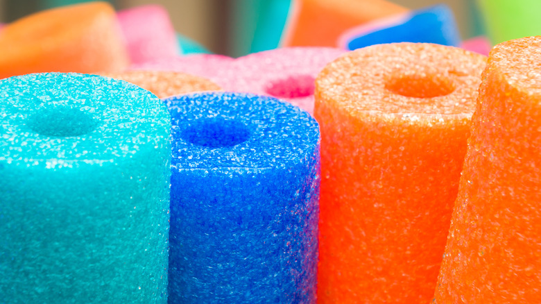 different color pool noodles 