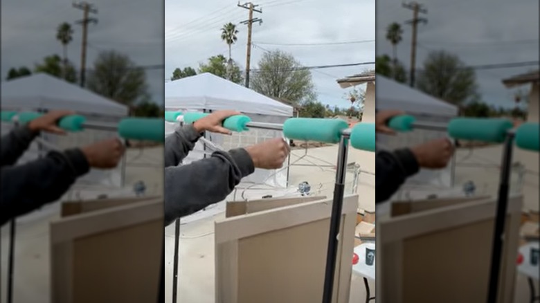 Separating cabinet doors with noodles