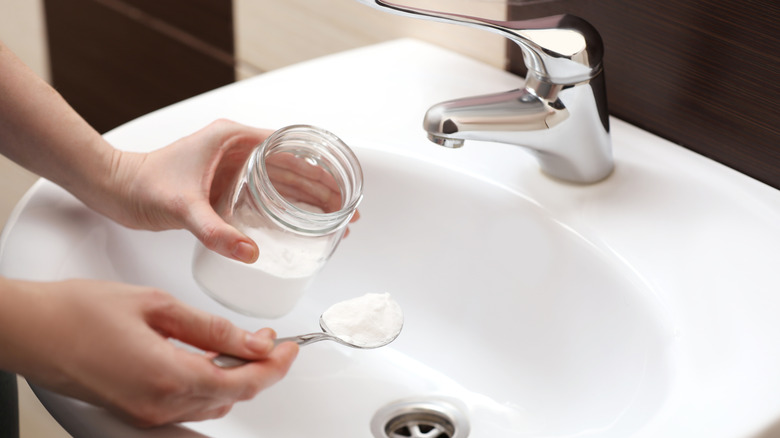 Baking soda in drain