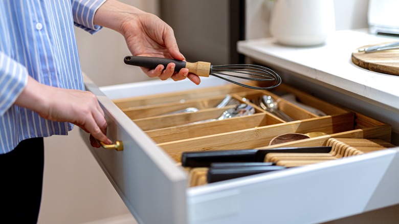 utensil organizer