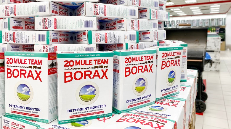 grocery store display of borax