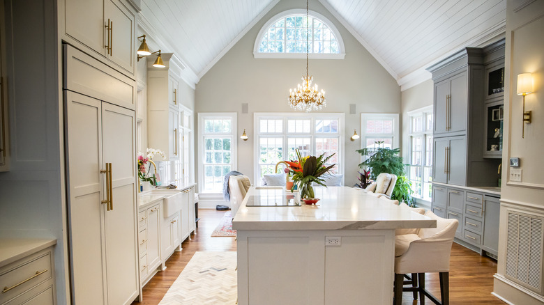 Vaulted ceilinged small living area