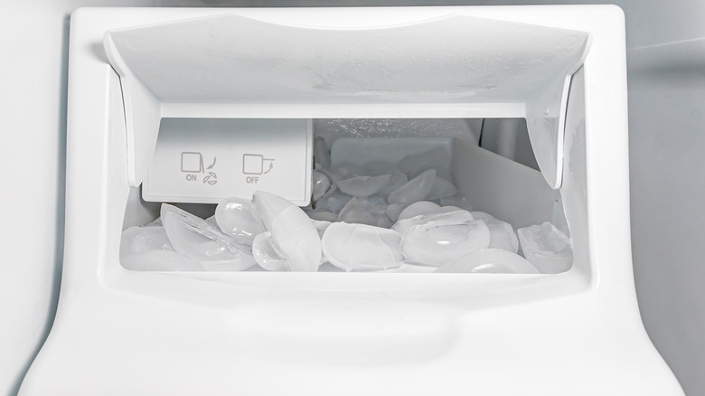 fridge ice dispenser