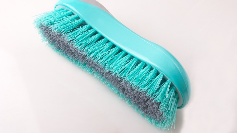 stiff bristle brush