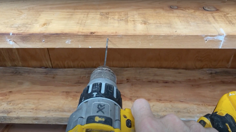 Drilling hole into wood