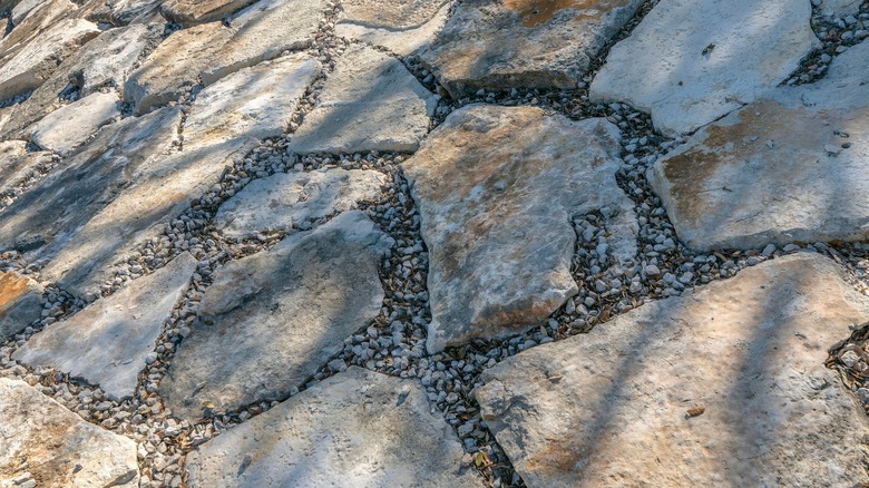 gravel between pavers