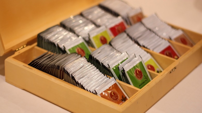 Tea bag organizer tray