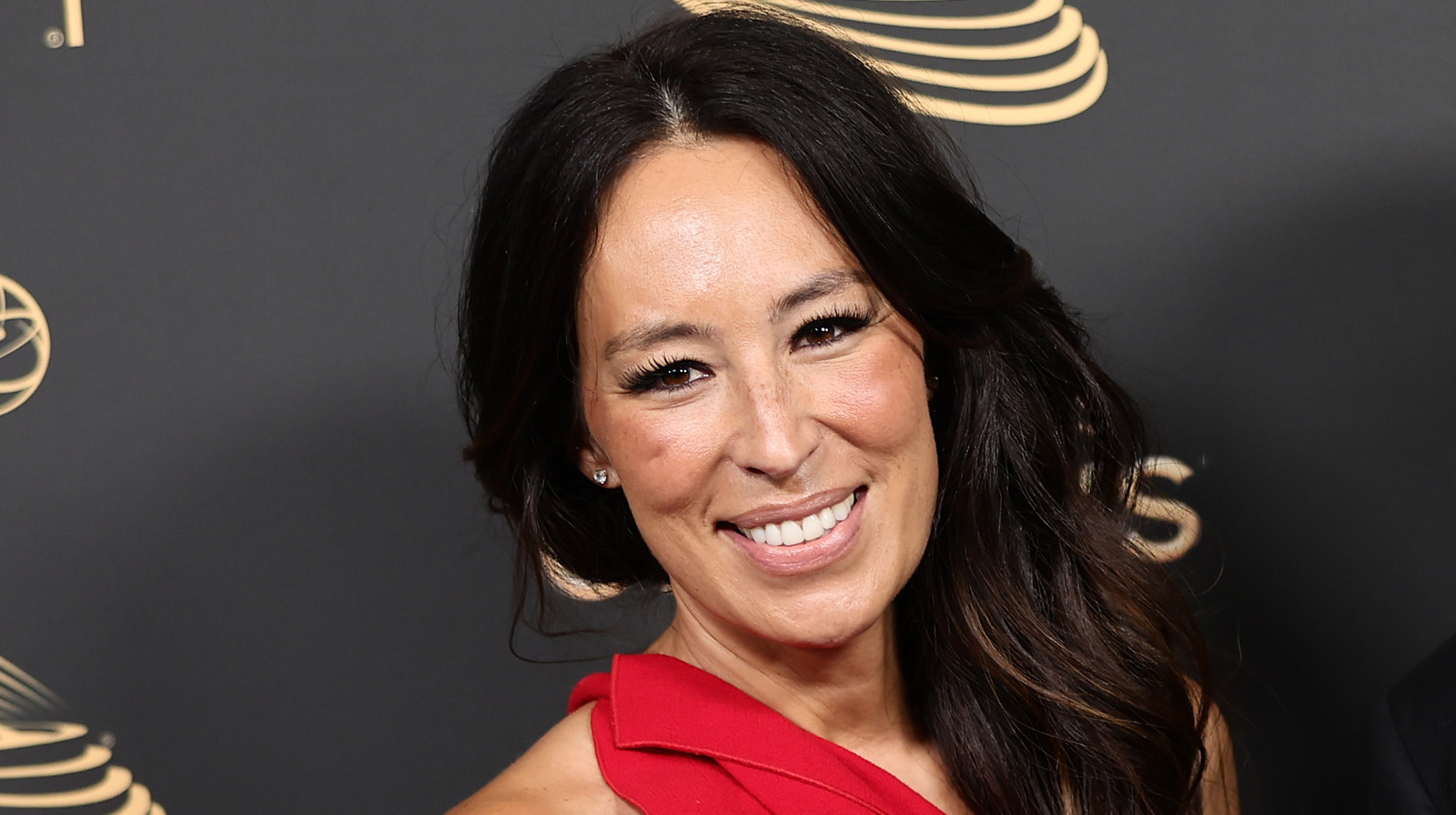 The Simple Lighting Hack Joanna Gaines Uses To Open Up A Small Kitchen