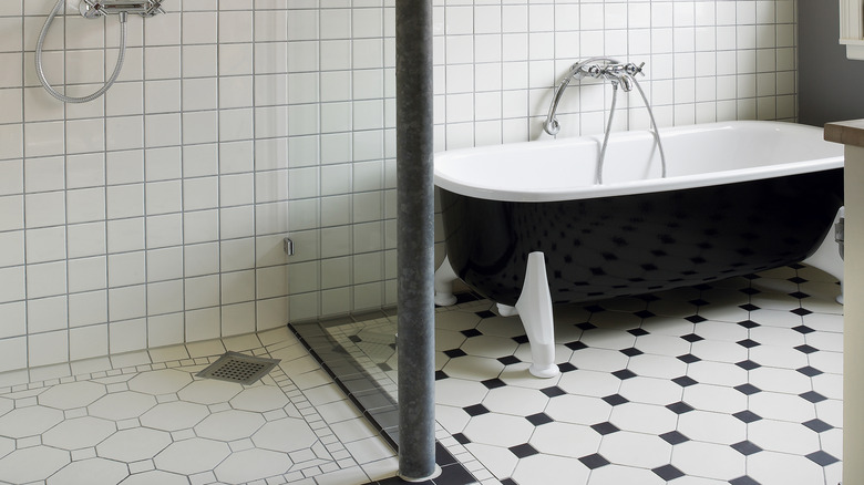 Checkerboard tile bathroom floor