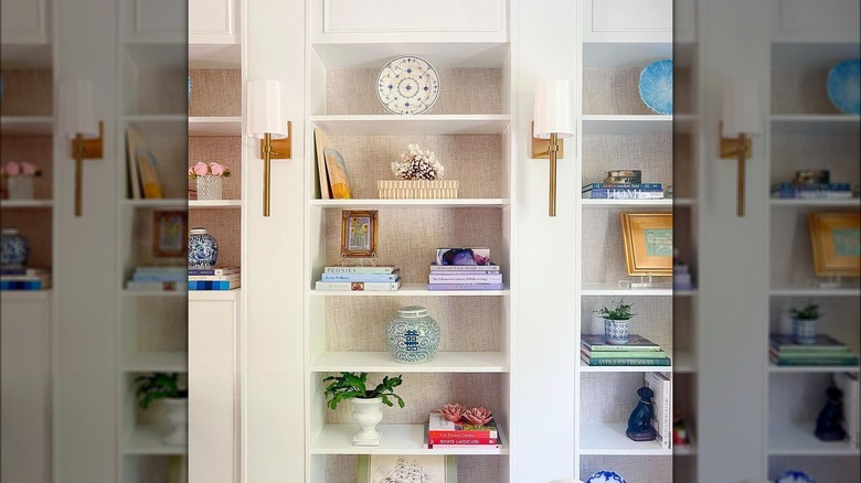 Bookcases with molding and lights