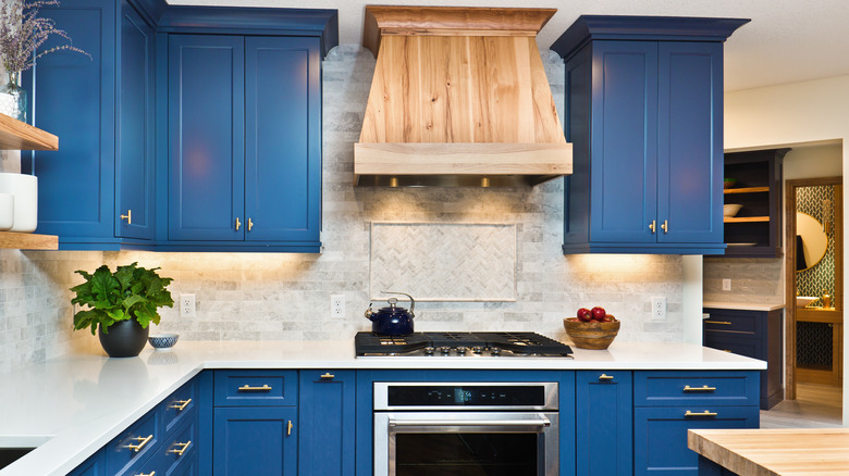 Kitchen with tile accent