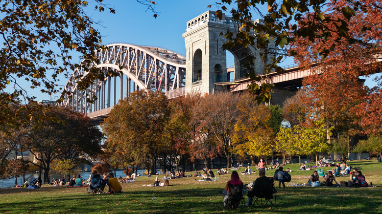 Hell Gate Bridge, Astoria Park