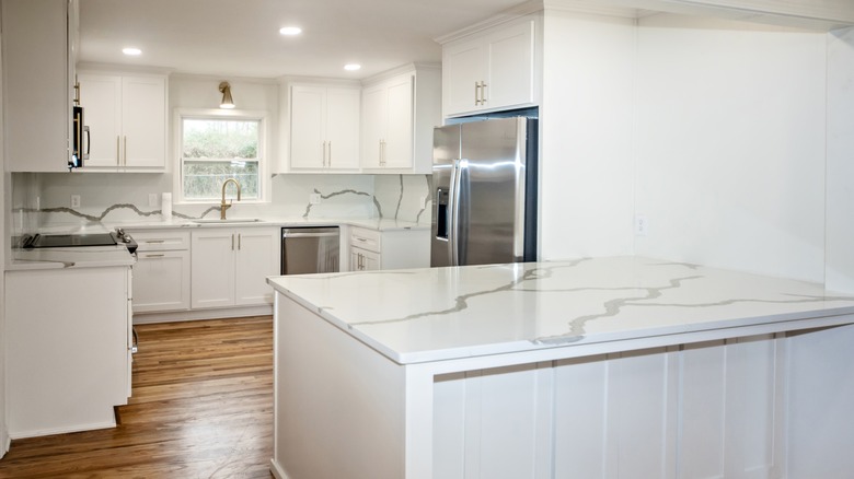 Quartz countertops in kitchen